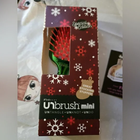 MCM, Tarte, Clarins, Clinique BUNDLE Skincare Set - Picture 3 of 5